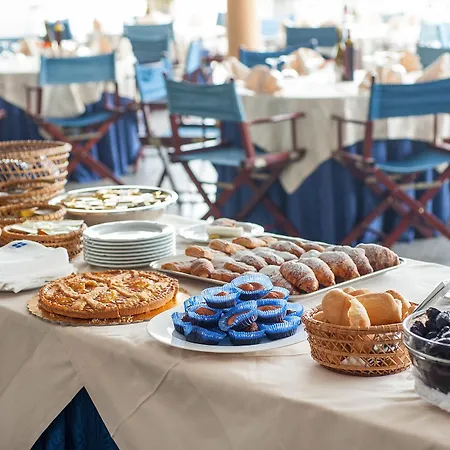 Bellavista Club-caroli فندق 3*