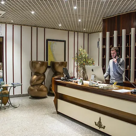 فندق Bellavista Club-caroli 3*