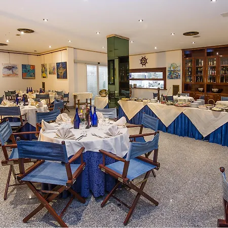 Bellavista Club-caroli فندق 3*