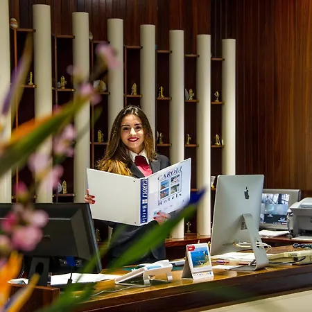 מלון Bellavista Club-caroli 3*