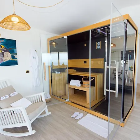 Bellavista Club-caroli מלון 3*